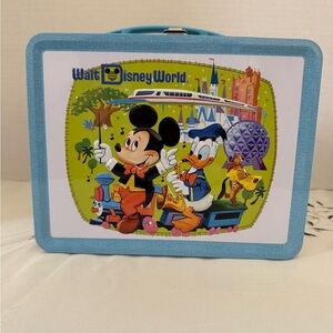 D23 WDW Vintage Lunch Box with 6 Pins